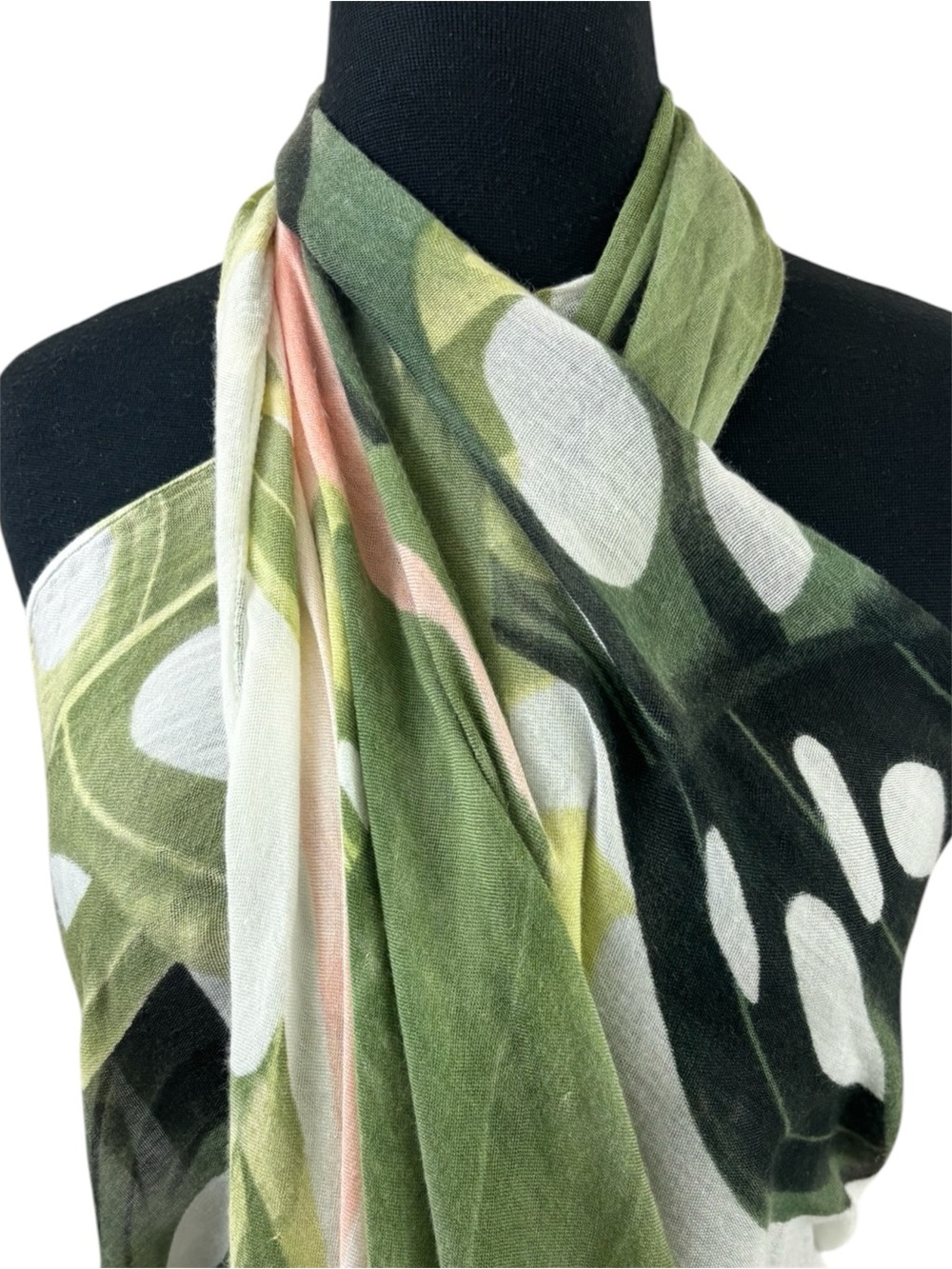 Virginia Wolf Tropical Multi Wear Wrap - Picture 5 of 10